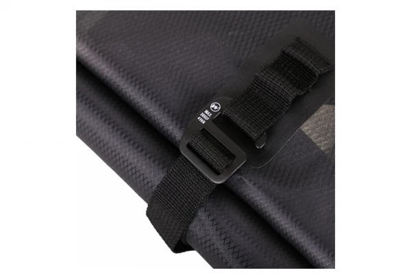 Sacoche De Cadre Woho XTouring Full Frame Bag Dry M 9L Noir Cyber-Camo Diamond 7 Sacoche De Cadre Woho XTouring Full Frame Bag Dry M 9L Noir Cyber-Camo Diamond – Image 5