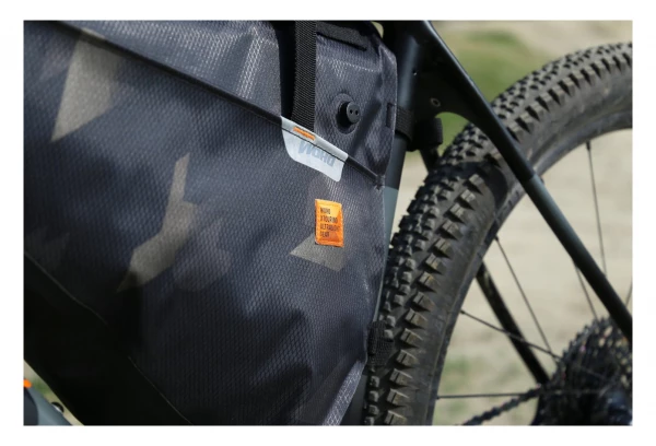 Sacoche De Cadre Woho XTouring Full Frame Bag Dry M 9L Noir Cyber-Camo Diamond 11 Sacoche De Cadre Woho XTouring Full Frame Bag Dry M 9L Noir Cyber-Camo Diamond – Image 9