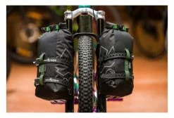 Sacoche De Fourche Miss Grape Trunk 6 WP Noir 9 Sacoche De Fourche Miss Grape Trunk 6 WP Noir -Equipement Vélo Gravel Soldes unnamed file 1132