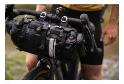 Sacoche De Guidon Etanche Riverside 5 à 15L Noir -Equipement Vélo Gravel Soldes unnamed file 1269