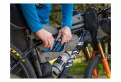 Sacoche De Cadre Topeak MidLoader 6 L Vert 9 Sacoche De Cadre Topeak MidLoader 6 L Vert -Equipement Vélo Gravel Soldes unnamed file 1346