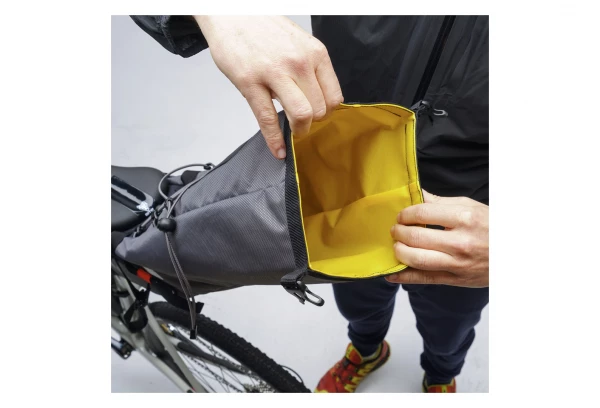 Sacoche De Selle Geosmina Large Seat Bag 15L Noir 5 Sacoche De Selle Geosmina Large Seat Bag 15L Noir – Image 3