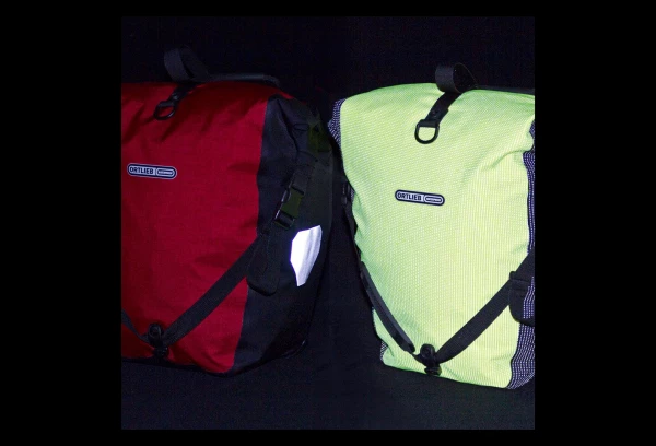 Sacoche De Porte-Bagages Ortlieb Back Roller High Visibility 20L Jaune Fluo Noir Réfléchissant 5 Sacoche De Porte-Bagages Ortlieb Back Roller High Visibility 20L Jaune Fluo Noir Réfléchissant – Image 3