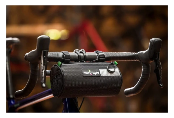 Sacoche De Guidon Miss Grape Moon Noir 5 Sacoche De Guidon Miss Grape Moon Noir – Image 3