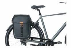 Sacoches De Porte-Bagage Basil Miles Tarpaulin 34L Noir / Orange -Equipement Vélo Gravel Soldes unnamed file 1735