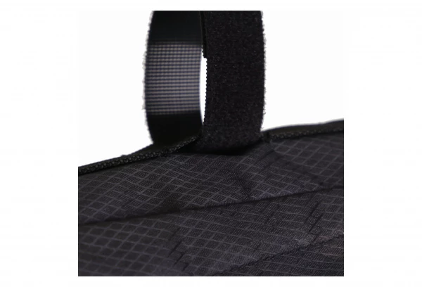 Sacoche De Cadre Woho XTouring Top Tube Bag M 4L Noir Cyber-Camo Diamond 4 Sacoche De Cadre Woho XTouring Top Tube Bag M 4L Noir Cyber-Camo Diamond – Image 2