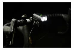 Eclairage Avant Lezyne Macro Drive 1300XXL Noir Mat 8 Eclairage Avant Lezyne Macro Drive 1300XXL Noir Mat -Equipement Vélo Gravel Soldes unnamed file 2196