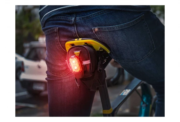 Éclairage Arrière Topeak TailLux 25 USB Noir 5 Éclairage Arrière Topeak TailLux 25 USB Noir – Image 3