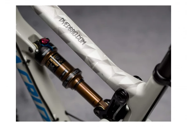 Kit De Protection Cadre Dyedbro Frame Geometric Gris 6 Kit De Protection Cadre Dyedbro Frame Geometric Gris – Image 4