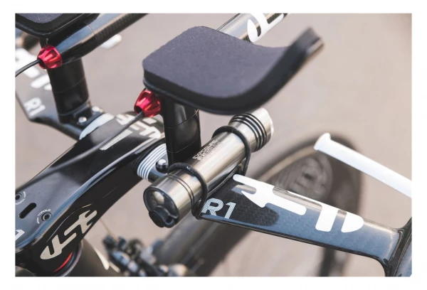 Support Éclairage Exposure Lights Silicone Pour Cintre Aero 5 Support Éclairage Exposure Lights Silicone Pour Cintre Aero – Image 3