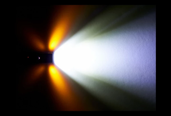 Eclairage Avant Bontrager Commuter Pro RT Noir 5 Eclairage Avant Bontrager Commuter Pro RT Noir – Image 3