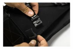 Sacoche De Selle Restrap Carry Saddle Bag & Dry Noir -Equipement Vélo Gravel Soldes unnamed file 514