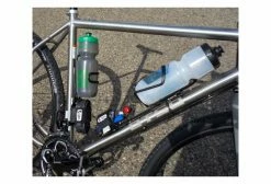 Support De Porte-Bidon Wolf Tooth B-RAD 4 Slot Noir -Equipement Vélo Gravel Soldes unnamed file 5741