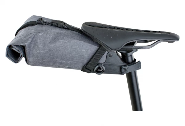 Sacoche De Selle EVOC SEAT PACK BOA Carbon Gris 7 Sacoche De Selle EVOC SEAT PACK BOA Carbon Gris – Image 5
