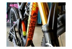 Kit Protection De Cadre ALL MOUNTAIN STYLE Honey Comb 9 Pcs - Cheetah 9 Kit Protection De Cadre ALL MOUNTAIN STYLE Honey Comb 9 Pcs - Cheetah -Equipement Vélo Gravel Soldes unnamed file 6390