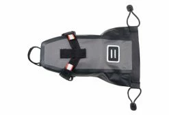 Sacoche De Selle Geosmina Saddle Pocket 0.6L Gris 11 Sacoche De Selle Geosmina Saddle Pocket 0.6L Gris -Equipement Vélo Gravel Soldes unnamed file 6704
