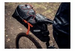 Sacoche De Selle Ortlieb Seat Pack 16.5L Noir 13 Sacoche De Selle Ortlieb Seat Pack 16.5L Noir -Equipement Vélo Gravel Soldes unnamed file 7