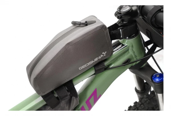 Sacoche De Cadre Geosmina Bikepacking Top Tube Small 0.6L Gris 7 Sacoche De Cadre Geosmina Bikepacking Top Tube Small 0.6L Gris – Image 5