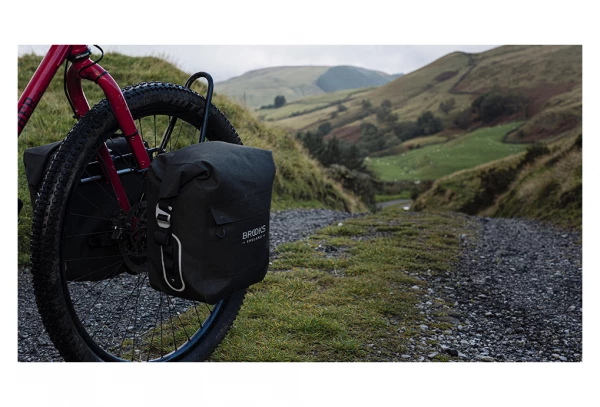 Brooks England Sacoche De Porte-Bagages Brooks Scape Small 10-13L Marron Kaki Mud 8 Brooks England Sacoche De Porte-Bagages Brooks Scape Small 10-13L Marron Kaki Mud – Image 6