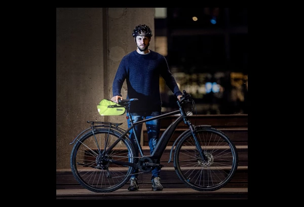 Sacoche De Selle Ortlieb Saddle-Bag Two High Visibility 4.1L Jaune Fluo 7 Sacoche De Selle Ortlieb Saddle-Bag Two High Visibility 4.1L Jaune Fluo – Image 5