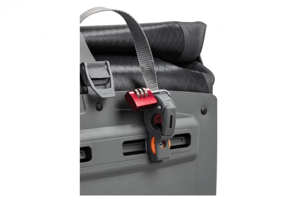 Sacoche Vaude Aqua Back Luminum Noir 7 Sacoche Vaude Aqua Back Luminum Noir – Image 5